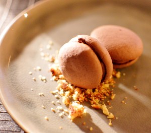 Blood macaron, quince & stilton